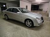 Mercedes-Benz Mercedes E320 CDI ALLRAD 44 - Mercedes-Benz E 320 mit Diesel-Antrieb: Automatik