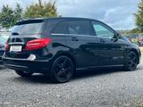 Mercedes-Benz B -Klasse B 180  SHZ*Klima*PDC - Mercedes-Benz B-Class aus 2012