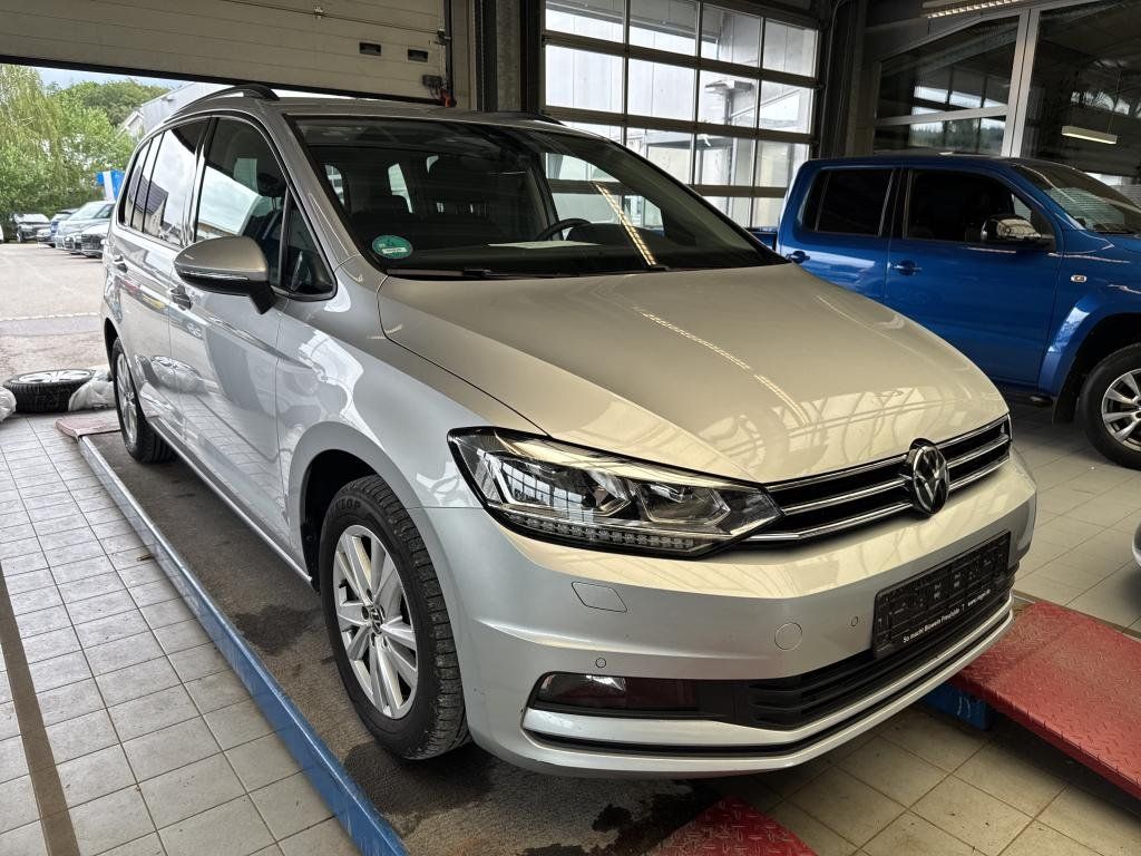 Image of Volkswagen Touran