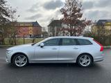 Volvo V90 D4 Momentum - Volvo V90 aus 2016