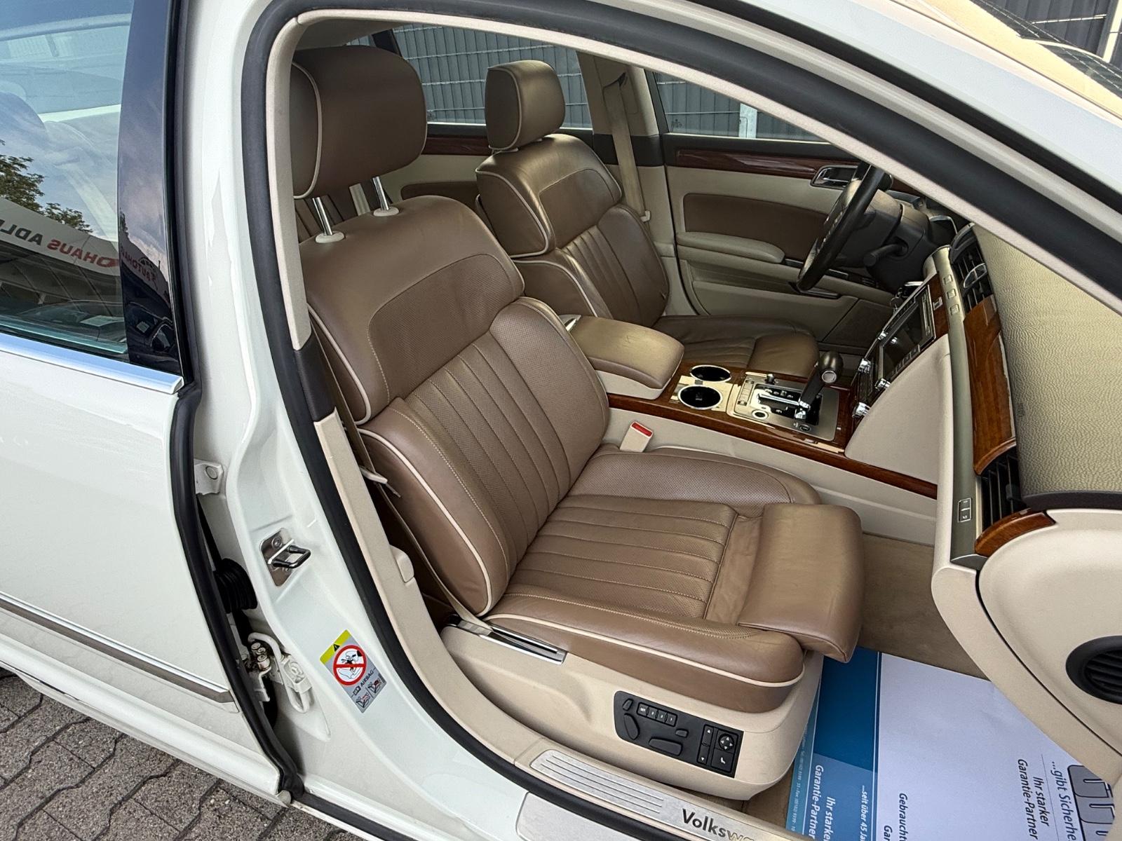 Volkswagen Phaeton V6TDI 4M*2HD*KAM*AUTO*SCHIEB*MASSA+5SITZ