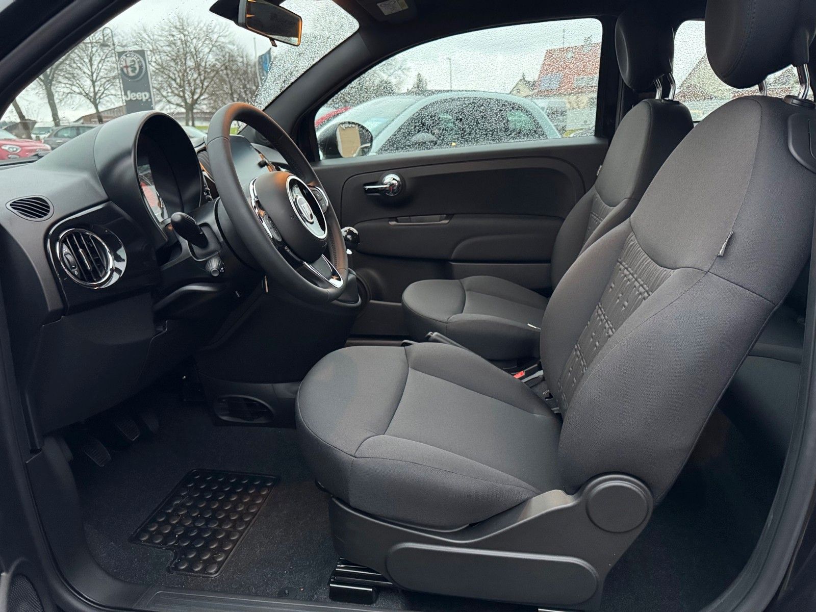 Fahrzeugabbildung Fiat FIAT 500 Hatchback Carplay Tempomat