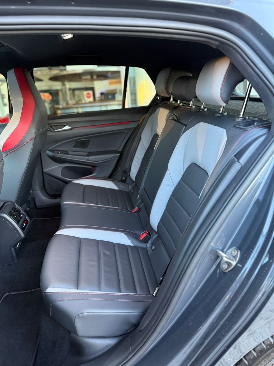 Volkswagen Golf VIII Lim. 2.0 TSI GTI Clubsport/AKRAPOVIC/ foto 16