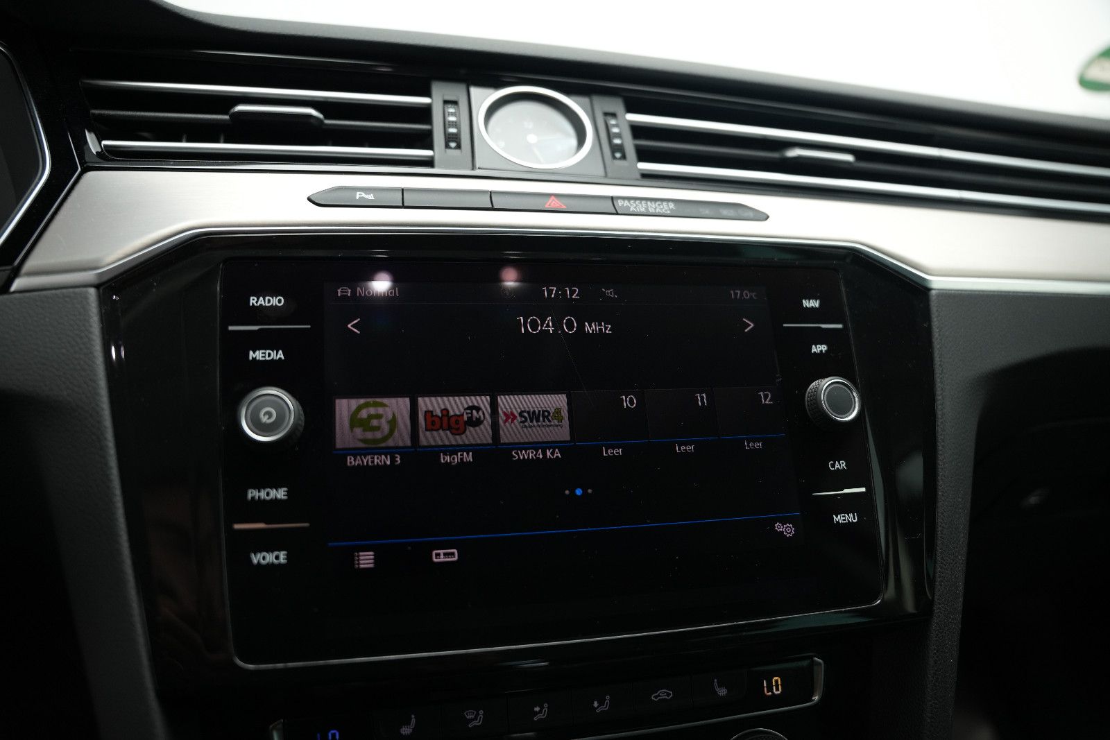 Fahrzeugabbildung Volkswagen Passat Highline *Virtual*Kamera*Start-Stopp*SHZ*