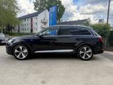 Audi Q7 3.0 TFSI*S-LINE*PANO*HuD*7Sitzer*AHK*DEUTSCH - Audi: 7 Sitzer