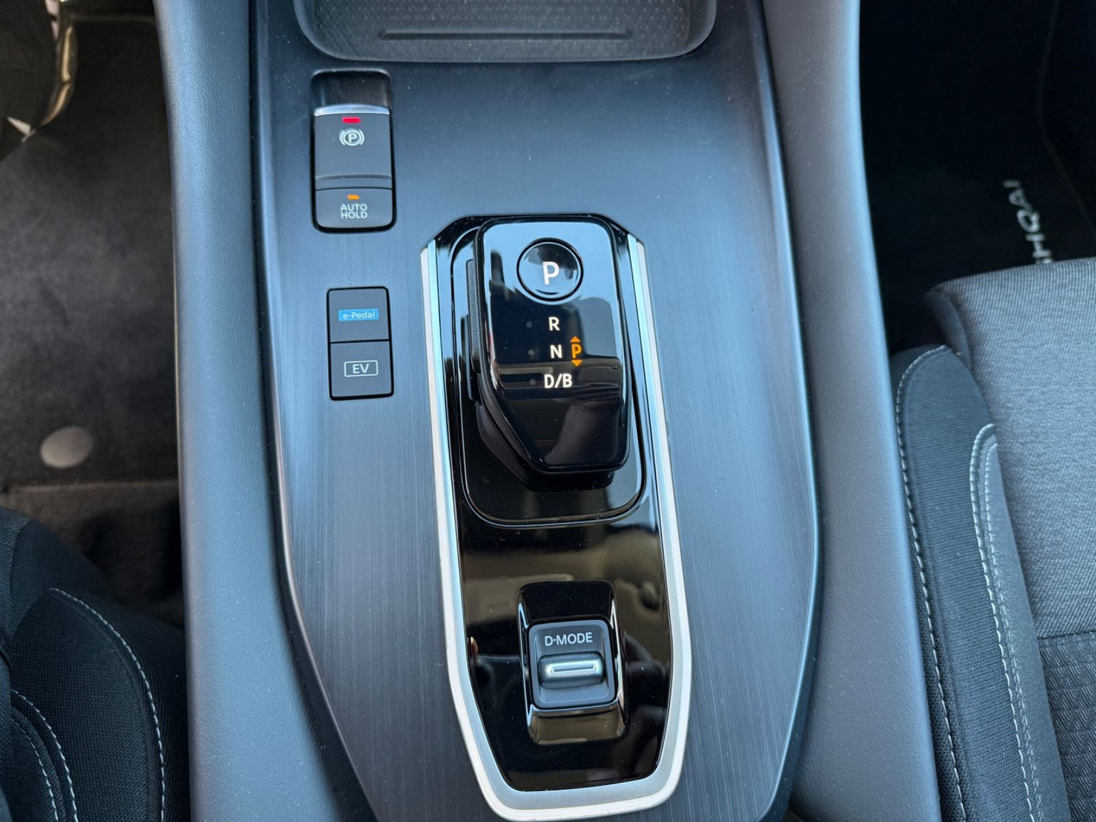 Fahrzeugabbildung Nissan Qashqai N-Connecta e-Power - nur 12.350 km !!!!