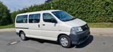 Toyota Hiace lang - Toyota Hiace mit Schiebetür