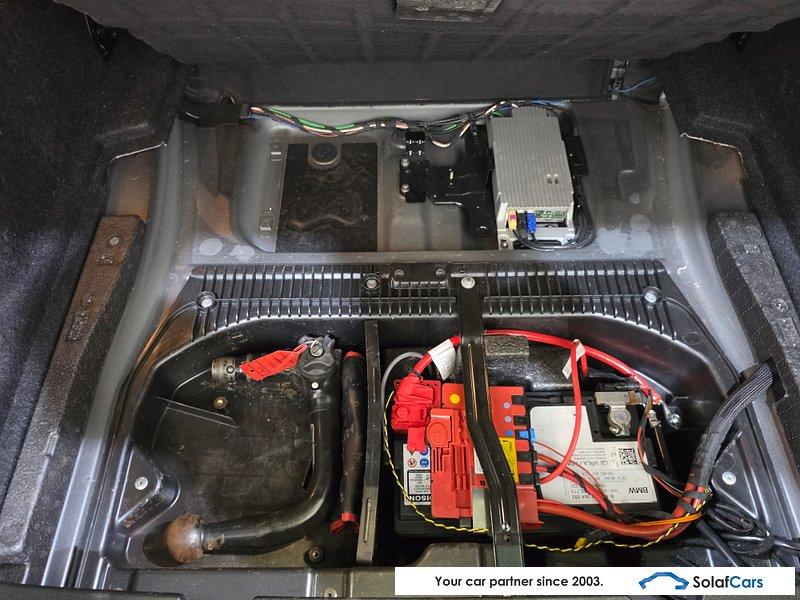 BMW X1 sDrive18d 143 ch • Boîte auto • Cuir brun • GPS • Bi-Xénon • Radars AV/AR