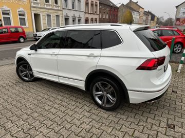 Fahrzeugabbildung Volkswagen Tiguan Allspace 2.0 TSI 140kW DSG 4MOTION R-Line
