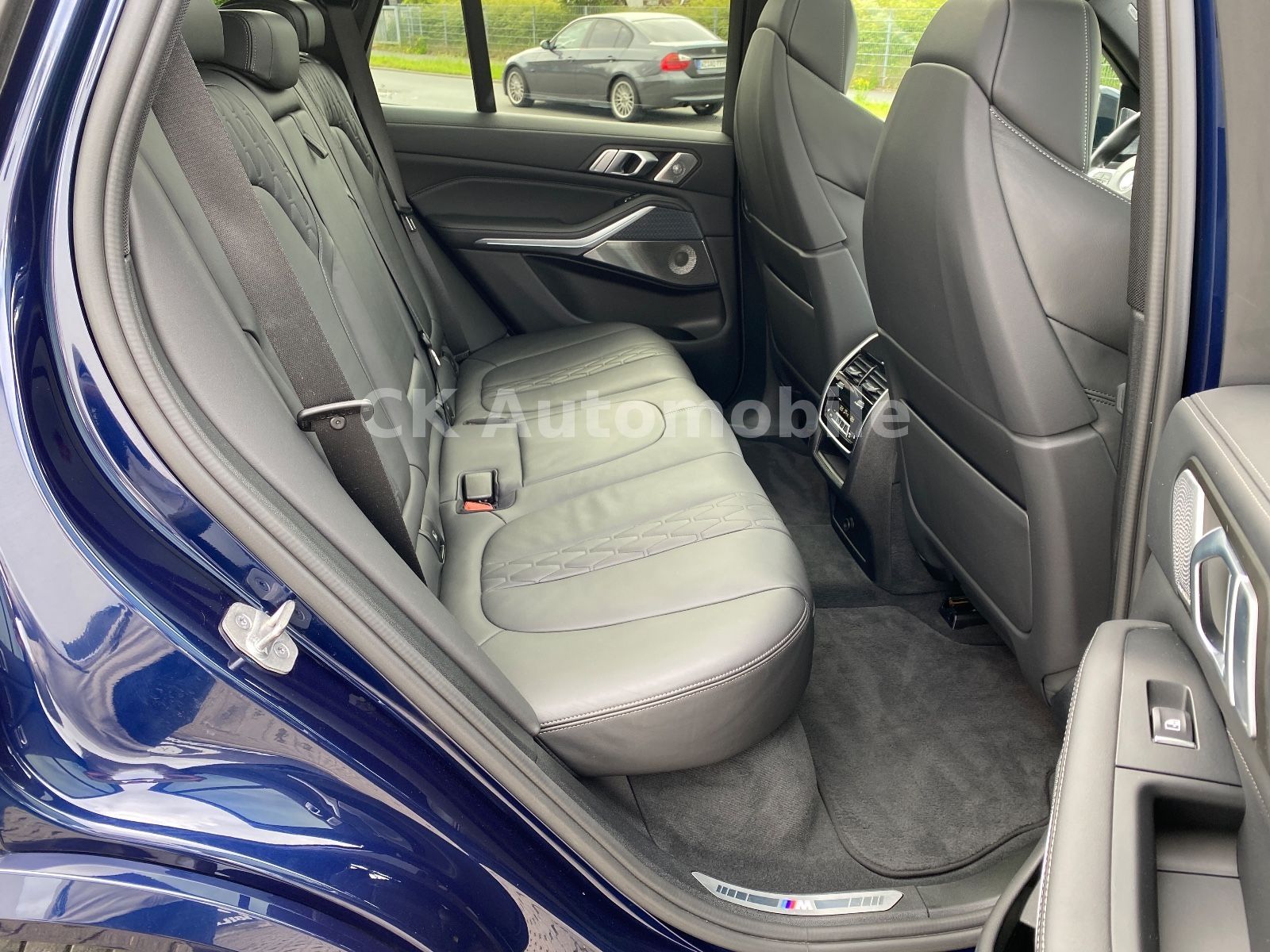 Fahrzeugabbildung BMW X5 xDrive45e M-Sport/Laser/Pano/Head-Up/360°/AHK