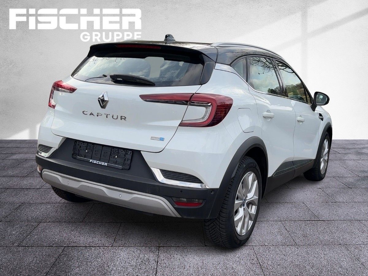 Fahrzeugabbildung Renault Captur INTENS PLUG-IN 160 LKHZ ACC SHZ Kamera