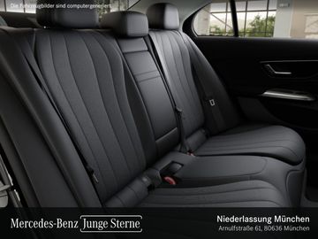 Mercedes E 200 - 12