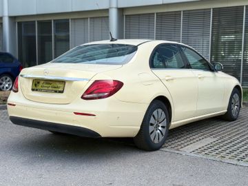 Mercedes E 200 - 2