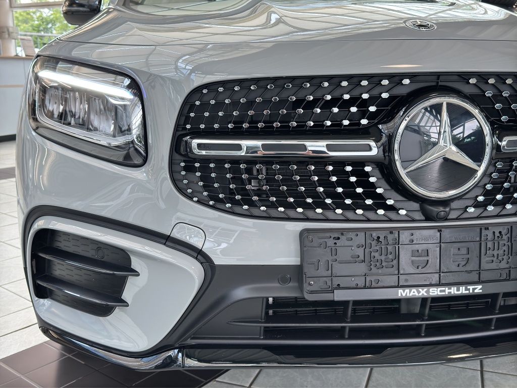 Fahrzeugabbildung Mercedes-Benz GLB 200 AMG*Night*LED*KeyLess*PDC*ParkAs*RFK*AHK
