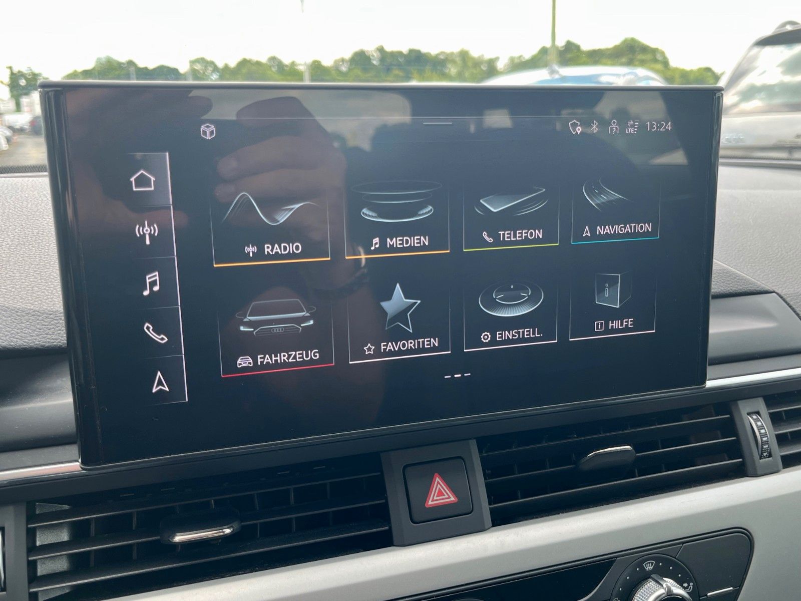 Fahrzeugabbildung Audi A4 Avant 35 TDI basis Aut. Navi LED 1.HAND PDC