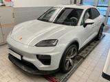 Porsche Macan 4 HeadUp 2xDisplay Pano ACC 22" Carbon - Porsche Macan in Hannover