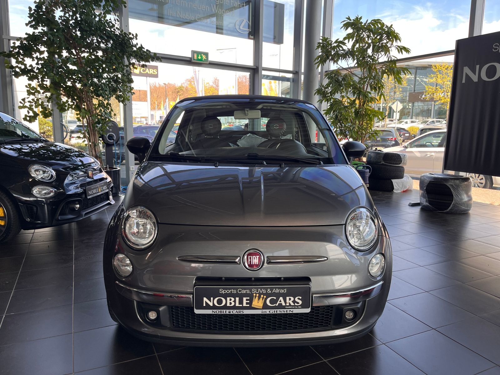 Fahrzeugabbildung Fiat 500C Lounge KLIMA ALU 8-Fach bereift