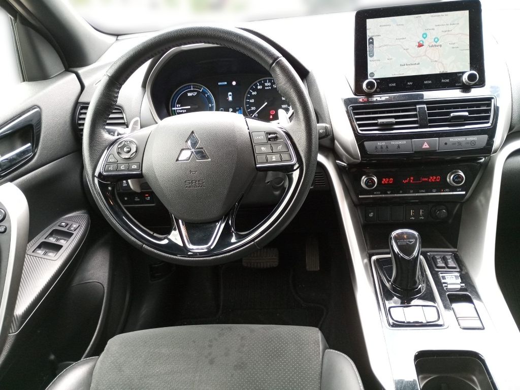 Fahrzeugabbildung Mitsubishi Eclipse Cross Plug-in Hybrid PLUS Select AHK
