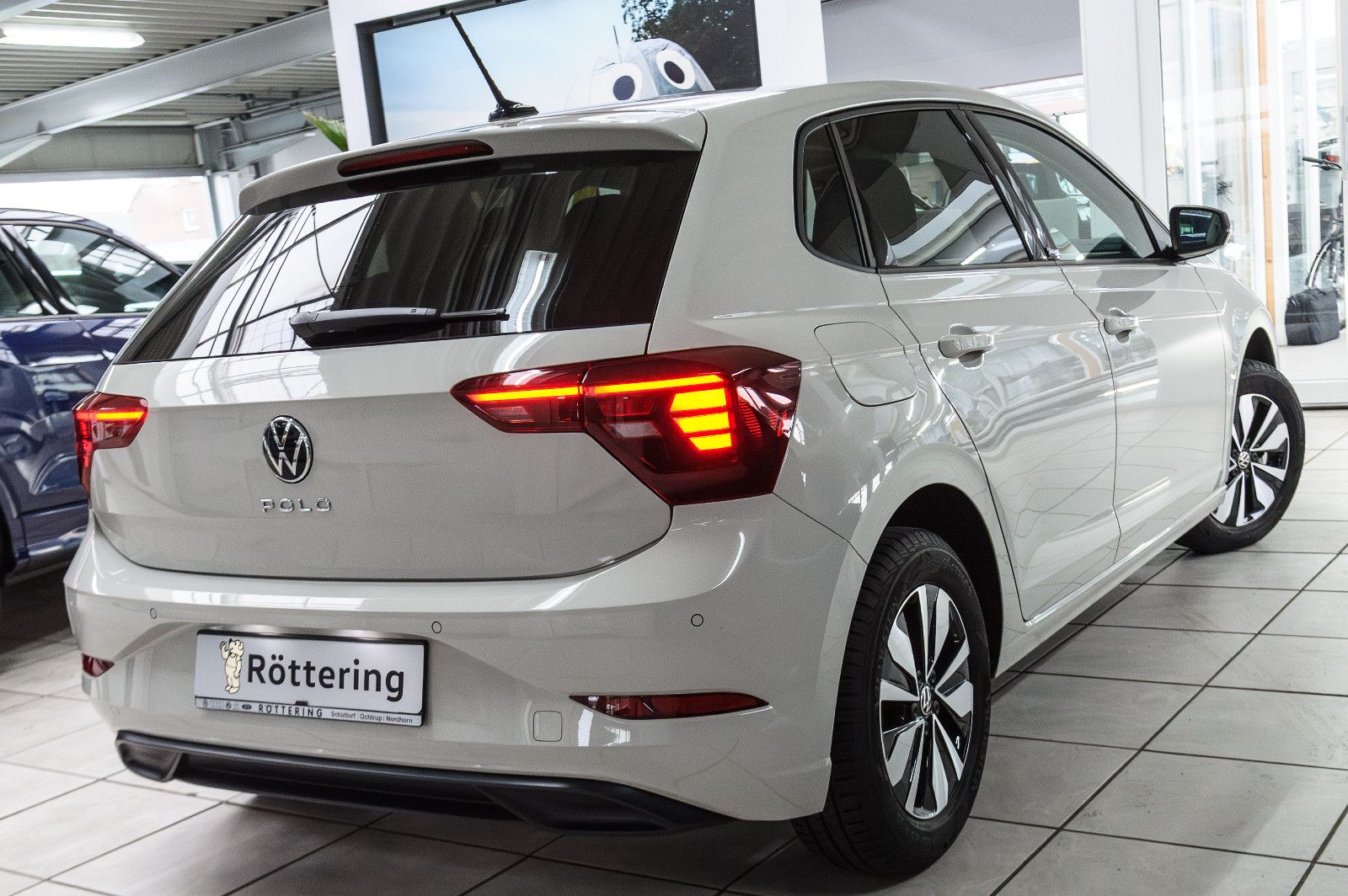 Fahrzeugabbildung Volkswagen Polo VI Move 1.0 LED+APP+BEATS+SHZ+KAMERA