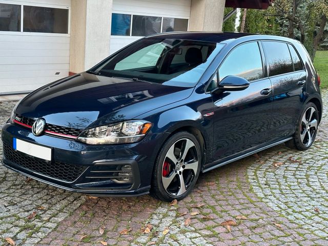 Volkswagen Golf GTI 2.0 TSI DSG Carplay SHZ Kamera Tempomat