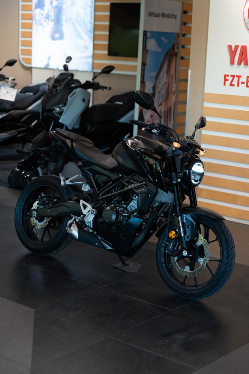 Honda CB125R