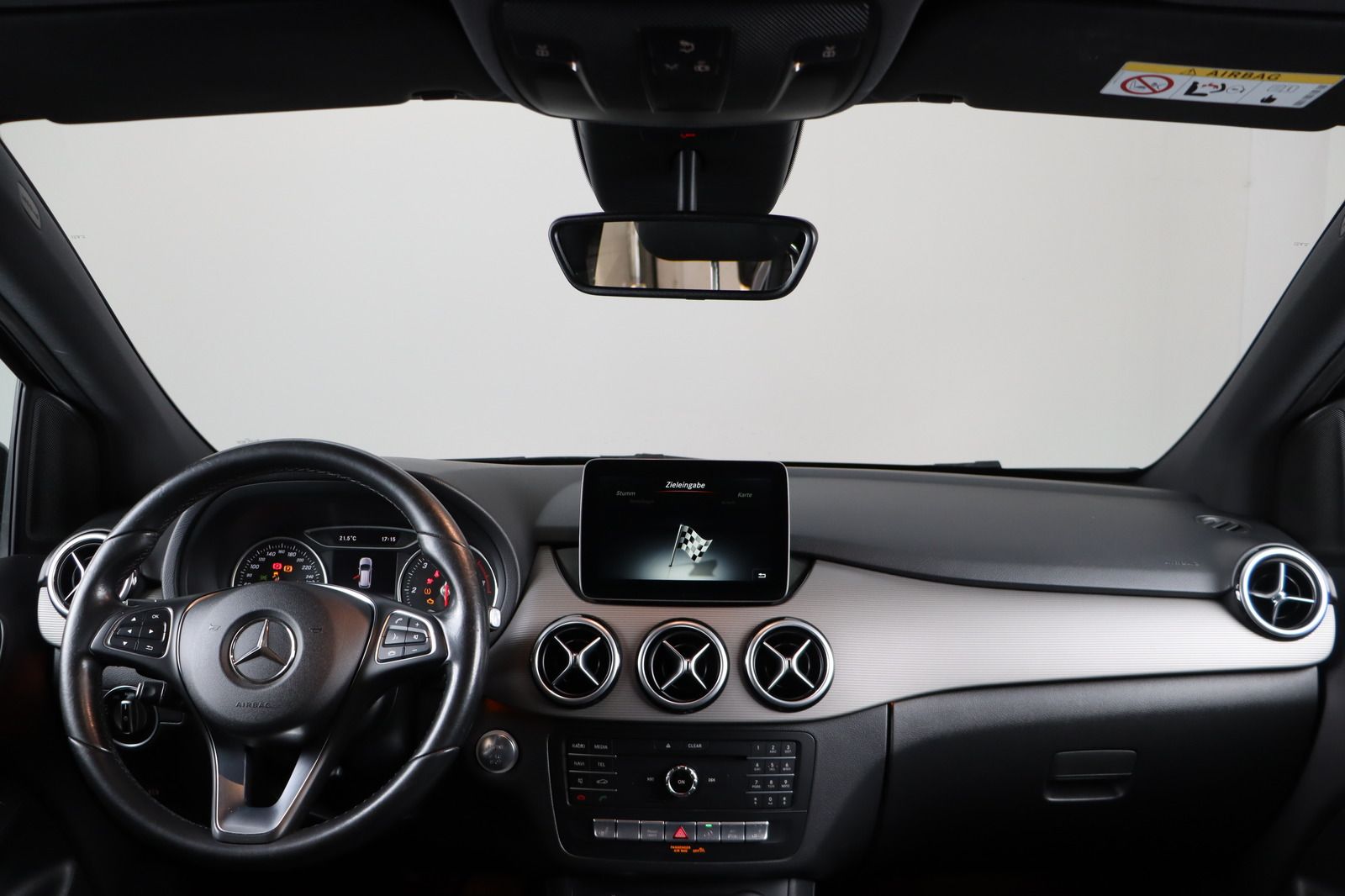 Fahrzeugabbildung Mercedes-Benz B 180 d * LED * Parkassist. * Keyless
