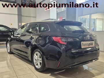 Toyota Corolla - 4