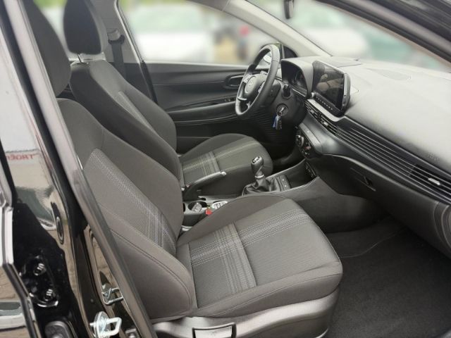 Fahrzeugabbildung Hyundai i20 FL (MY25) 1.0 T-GDI 100 PS Select Funktionsp
