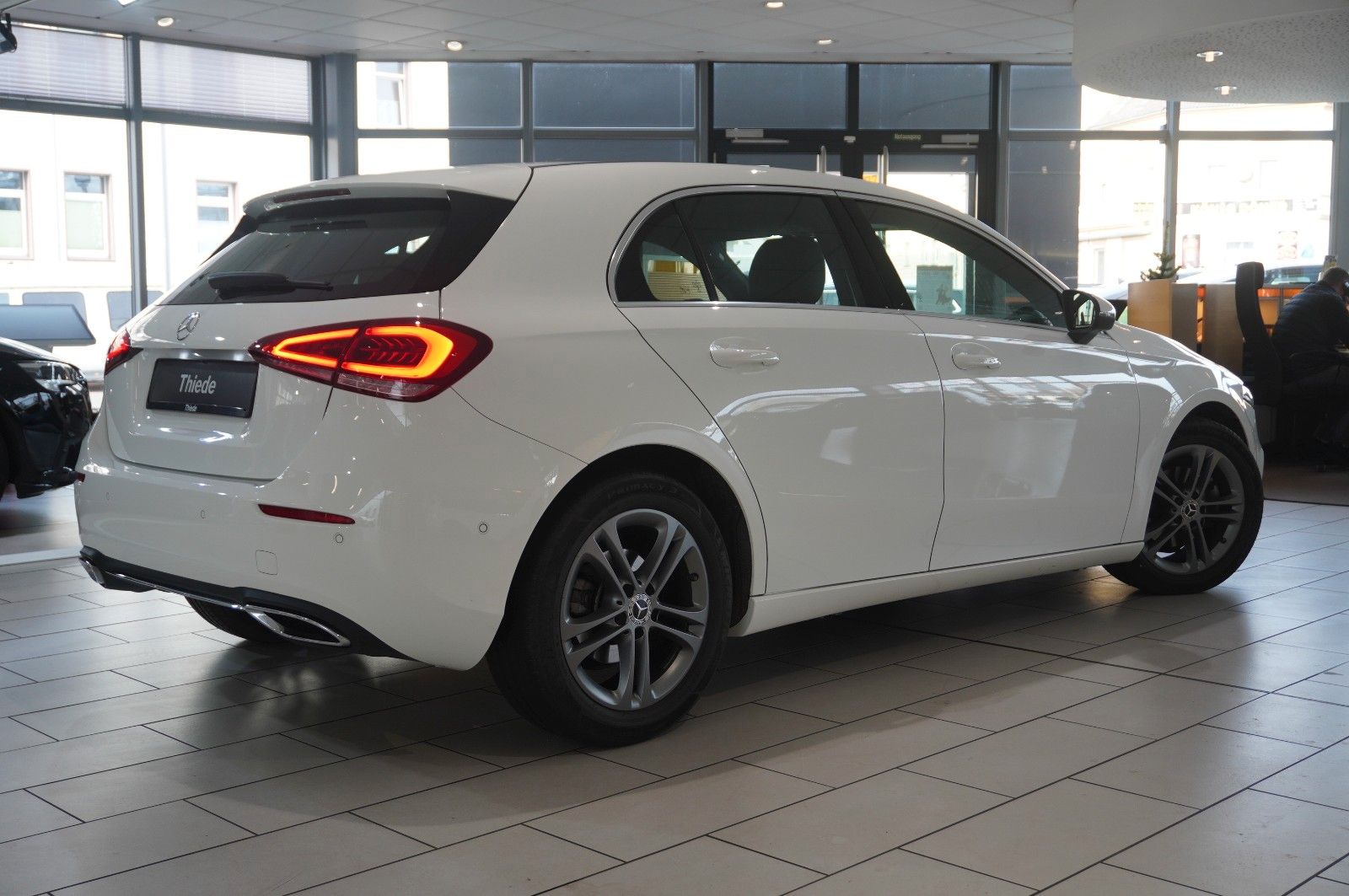 Fahrzeugabbildung Mercedes-Benz A 180 LIM. PROGRESSIVE NAVI/LED/VIRTU./SHZ/PDC