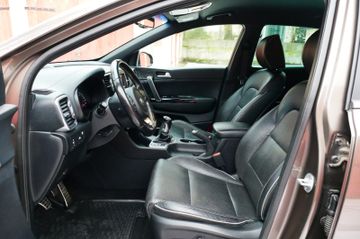 Fahrzeugabbildung Kia Sportage GT-Line 4WD