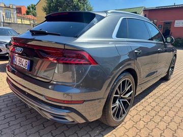 Audi Q8 - 5