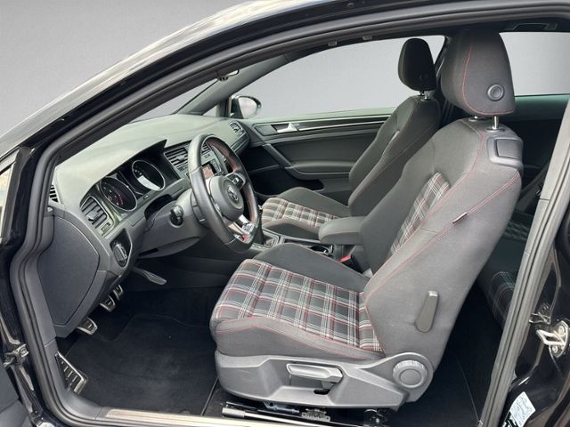 Golf VII 2.0 GTI BI-XENON+NAVI+KLIMA+AHK+GRA+SHZ
