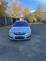 Opel Vectra 2.2 l Direct - Opel Vectra aus 2007: Kombi