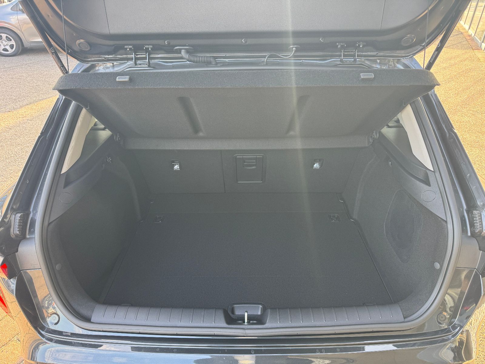 Kia K4 - Bild 7