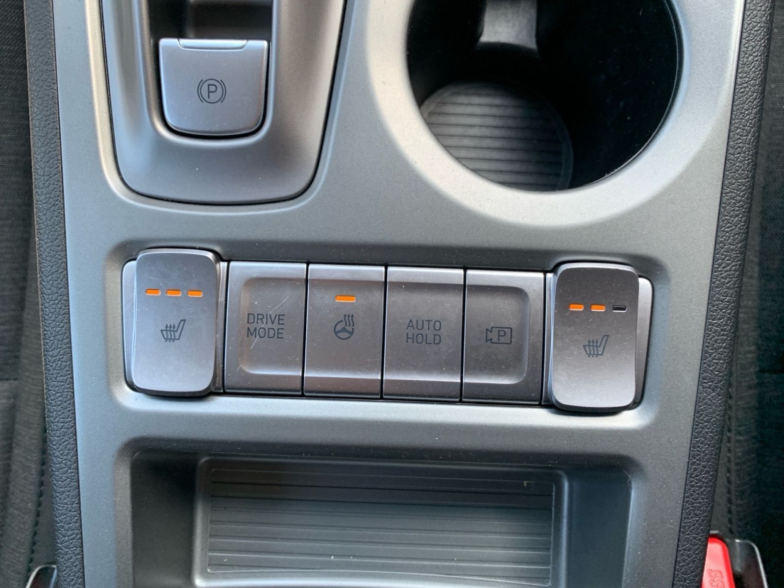 Fahrzeugabbildung Hyundai KONA Edition 30+ 1Hd 8x bereift