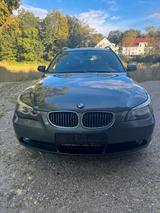 BMW E61 530d Touring - BMW 530: E61