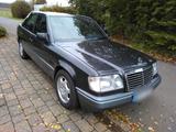 Mercedes-Benz W 124  200 D  MERCEDES BENZ mit H - Mercedes-Benz: 200 W124 200d