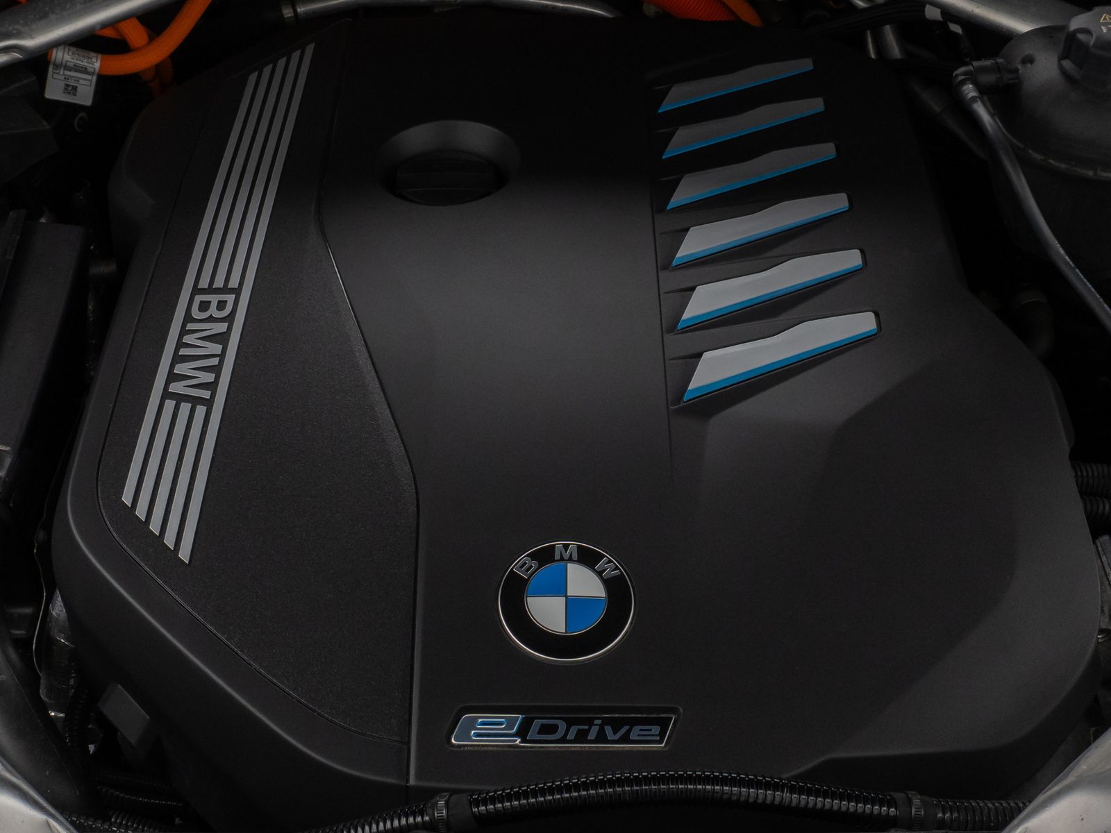 Fahrzeugabbildung BMW X5 xD45e M Sport 360°HUD DAB H/K Individual 21Zl