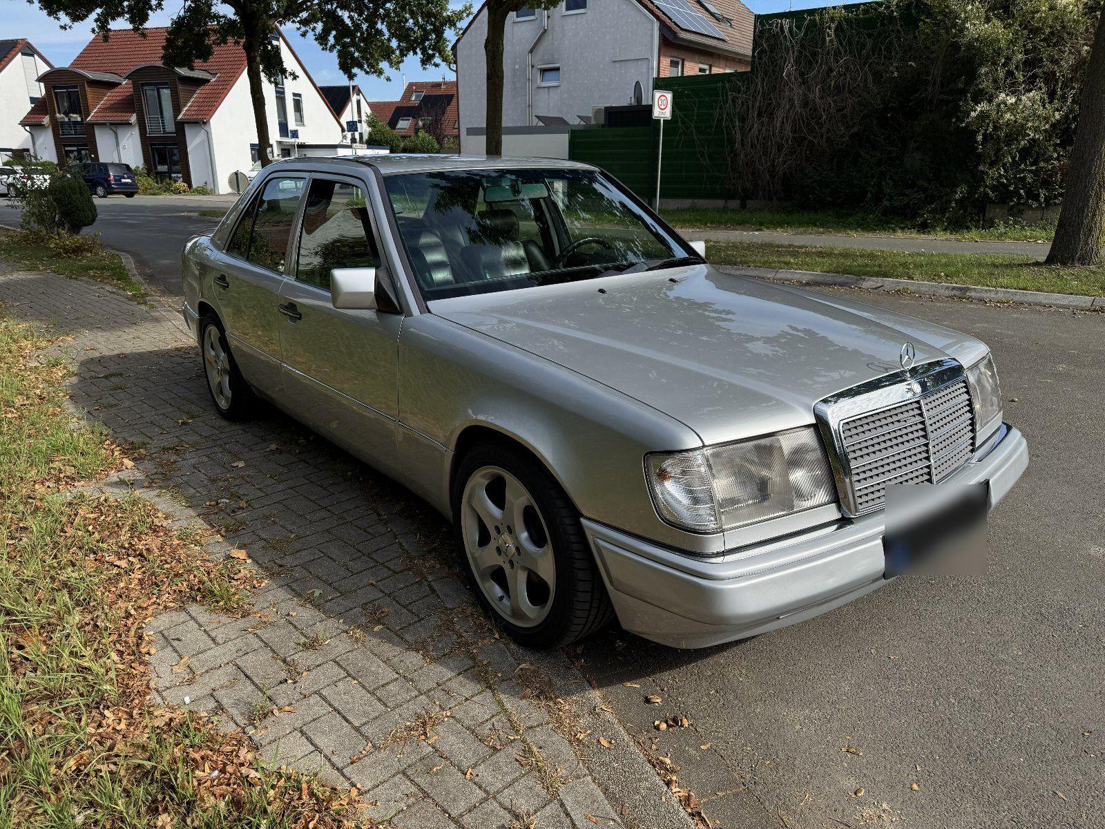 Mercedes-Benz E 300