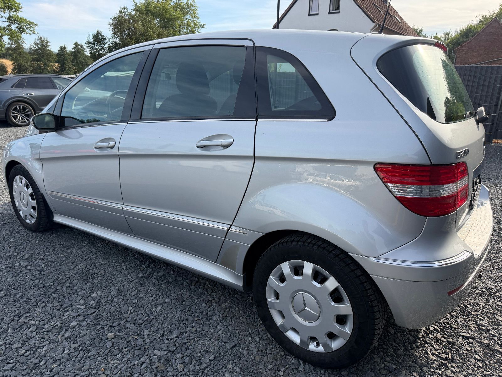 MERCEDES-BENZ B 200 CDI AUTOMATIK/NAVI/AHK/KLIMA – Foto 4
