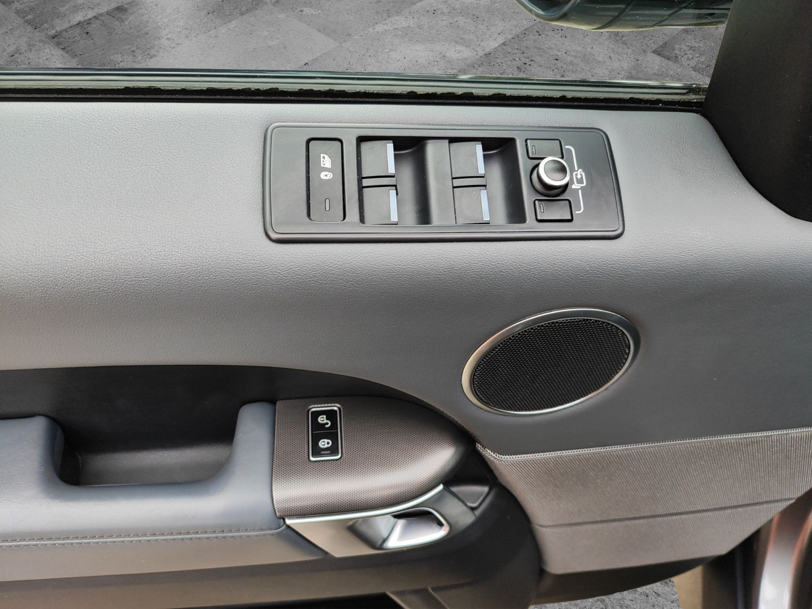 Fahrzeugabbildung Land Rover Range Rover Sport HSE*Ambiente*Navi*Kamera*AHK*