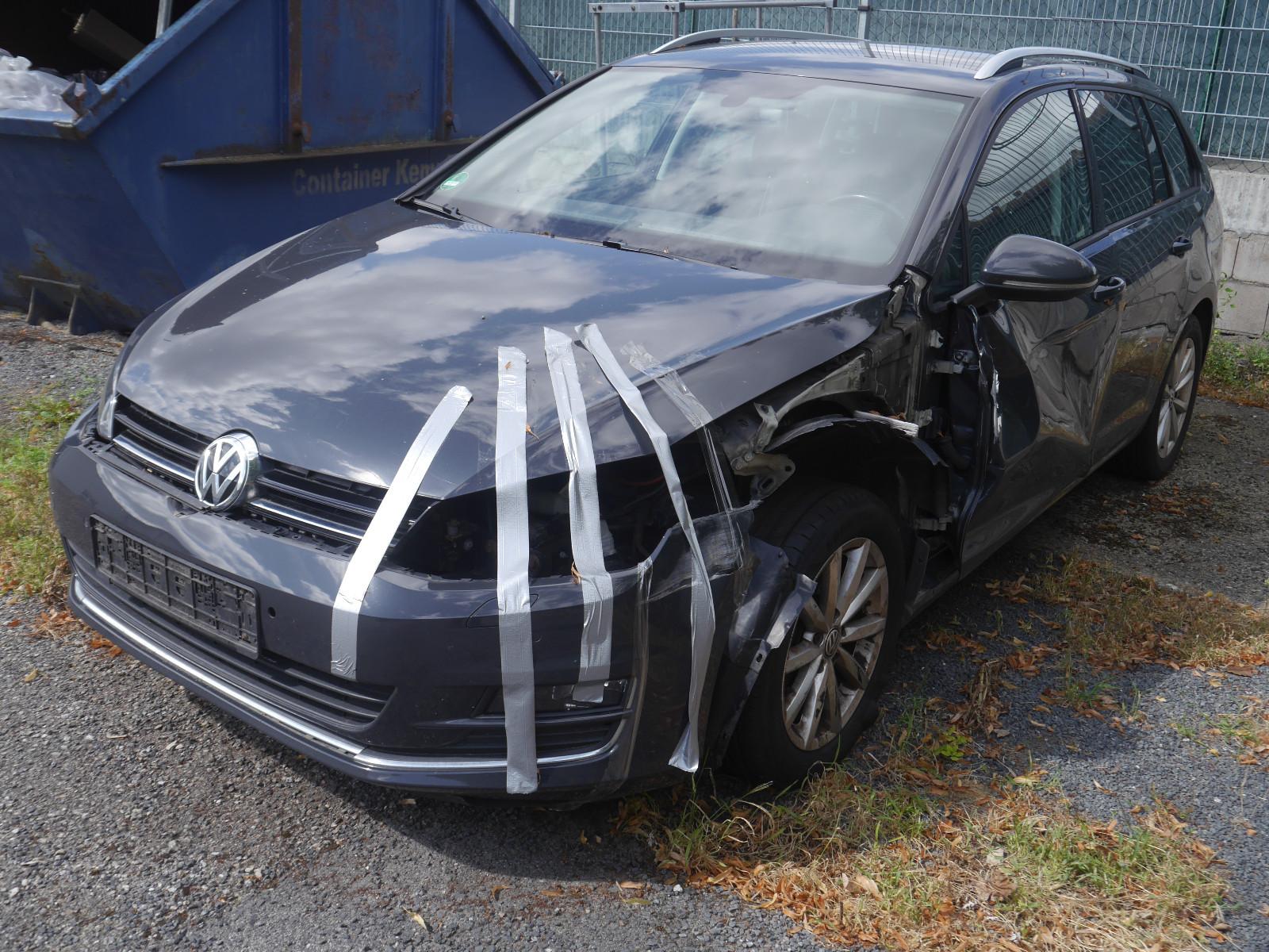 Volkswagen Golf VII Variant TDI Lounge BMT