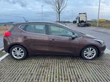 Kia cee'd 1.6 *NAVI*PDC*TEMPO*RFK*SHZ*MFL* - Kia cee'd / Ceed Gebrauchtwagen