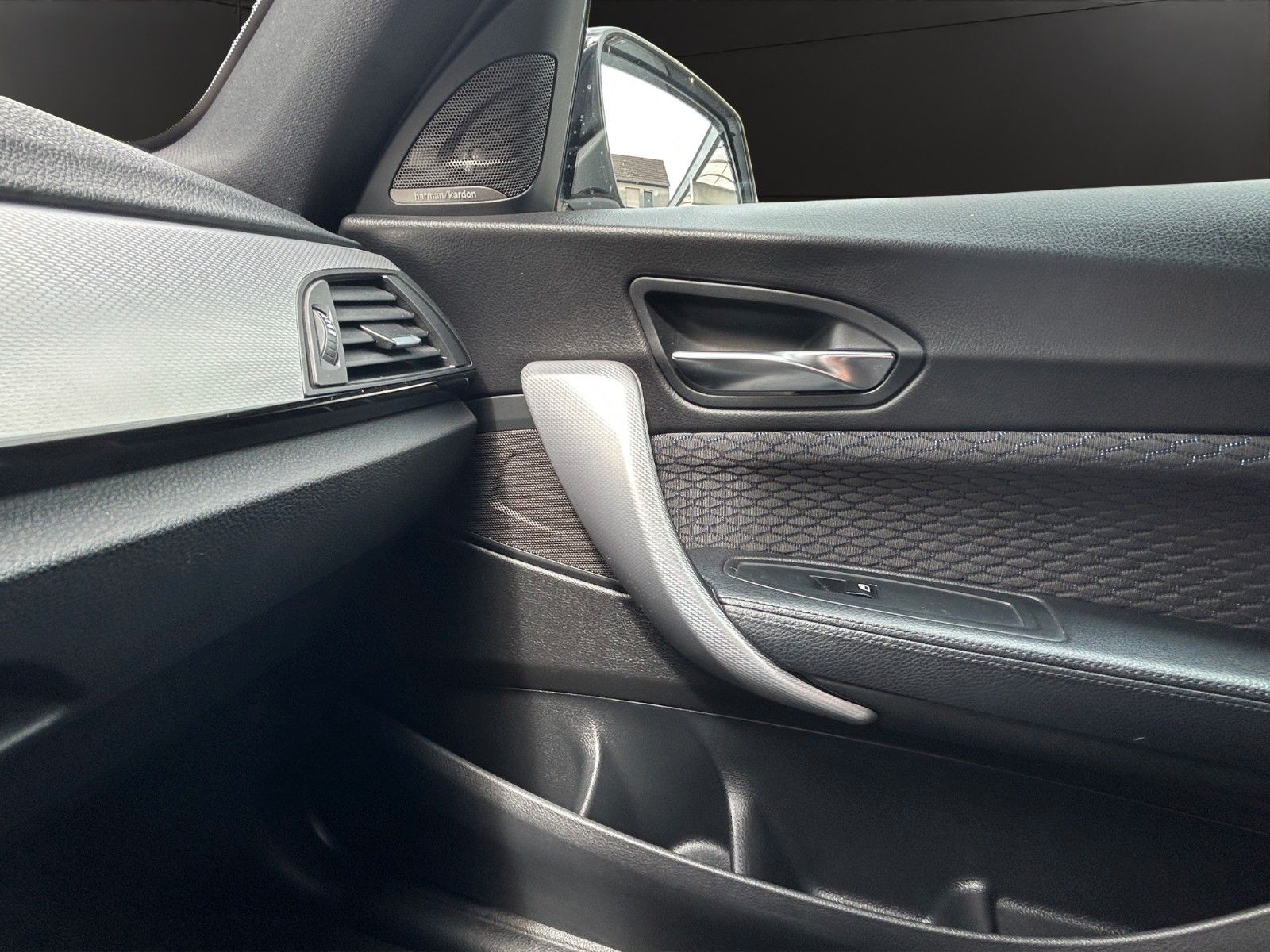 Fahrzeugabbildung BMW 116  3-trg. M Sport Paket