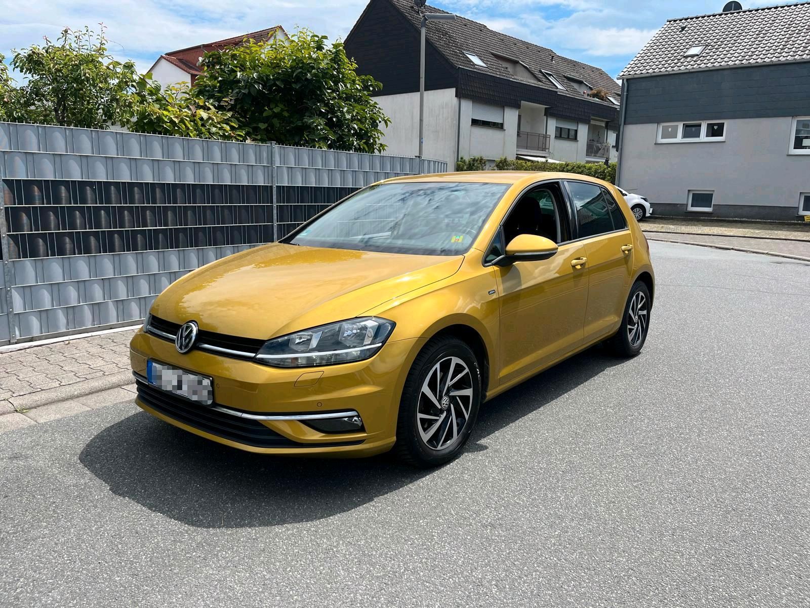 VW Golf