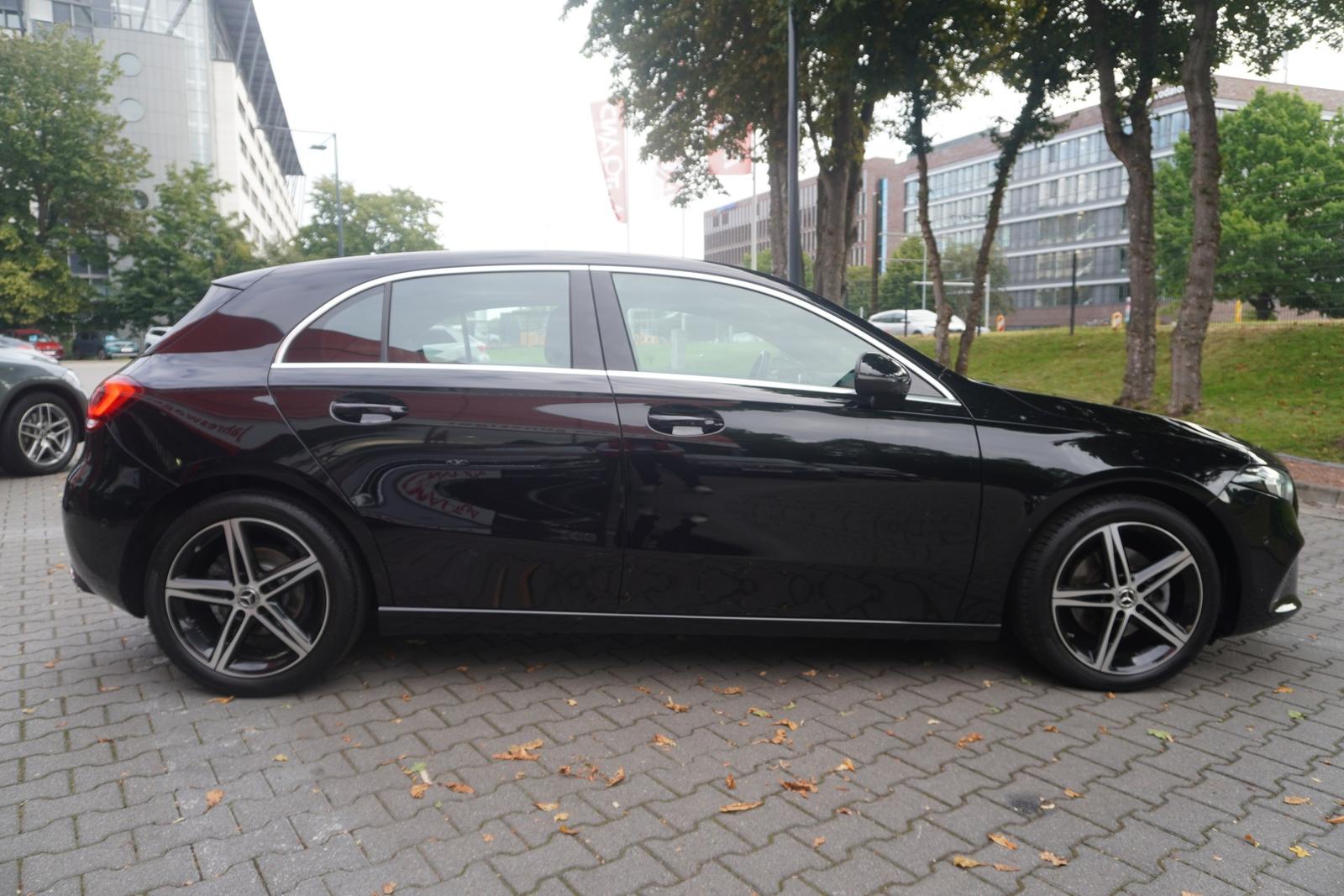 Mercedes-Benz A-Class A200 Edition 19 Totwinkel LED Digitales Cockpit, миниатюра 5