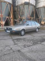 Volkswagen VW Passat 32b - Volkswagen Passat: 32b