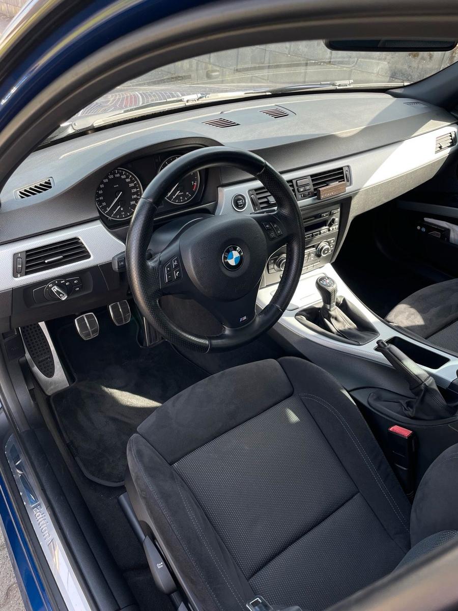 BMW 320 2011 — photo 8