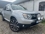 Dacia Duster I 1.5 dCi 109 PS Laureate AC AHK *4WD* 5D - Dacia Duster mit Diesel-Antrieb: Allradantrieb, 1.5