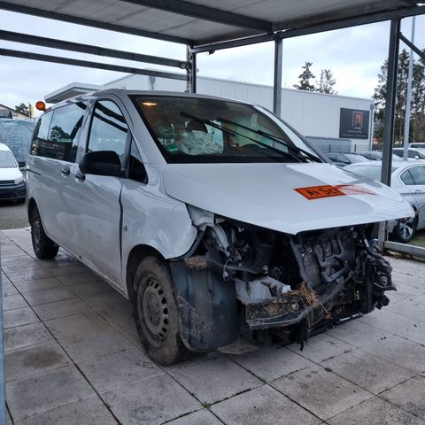 Mercedes-Benz Vito Tourer 110 CDI Pro FWD kompakt